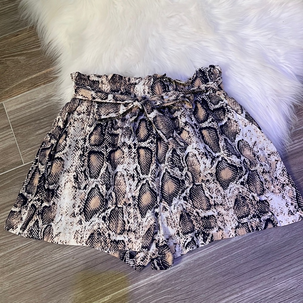 Vici Shorts
